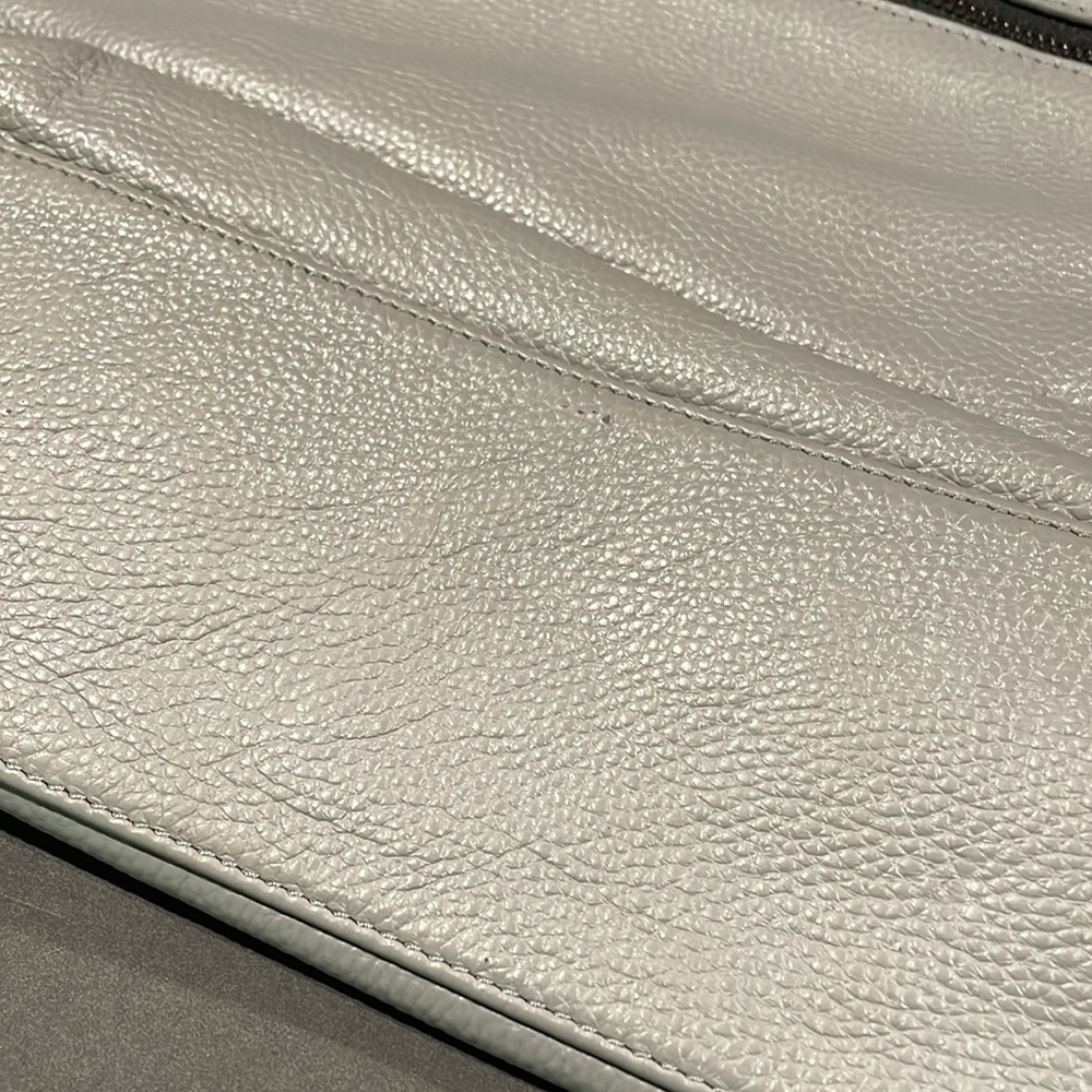 Laggo Pebble Large Purse - Picture 3 of 8